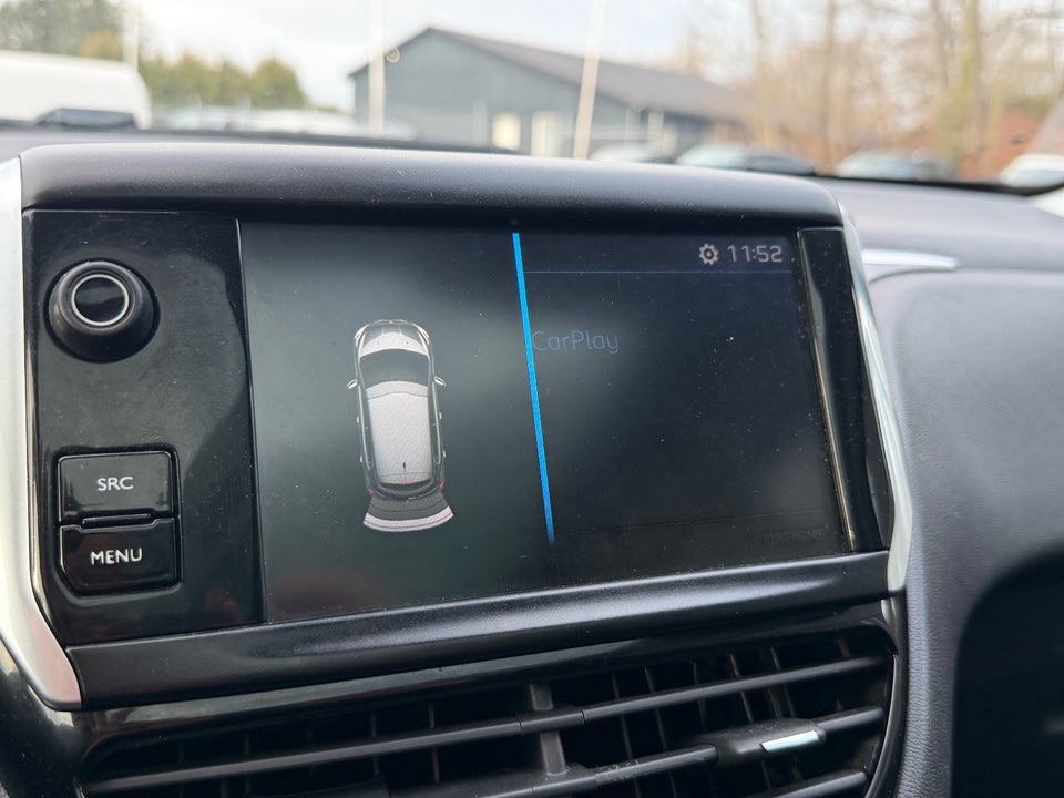 Peugeot 208 1,5 BlueHDi 100 Allure Sky 5d