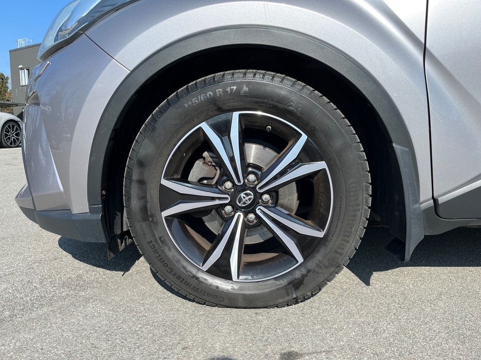 Toyota C-HR 1,8 Hybrid C-LUB Premium CVT 5d