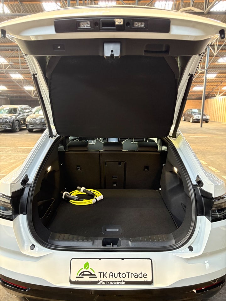 Ford Capri 79 Premium Extended Range AWD 5d