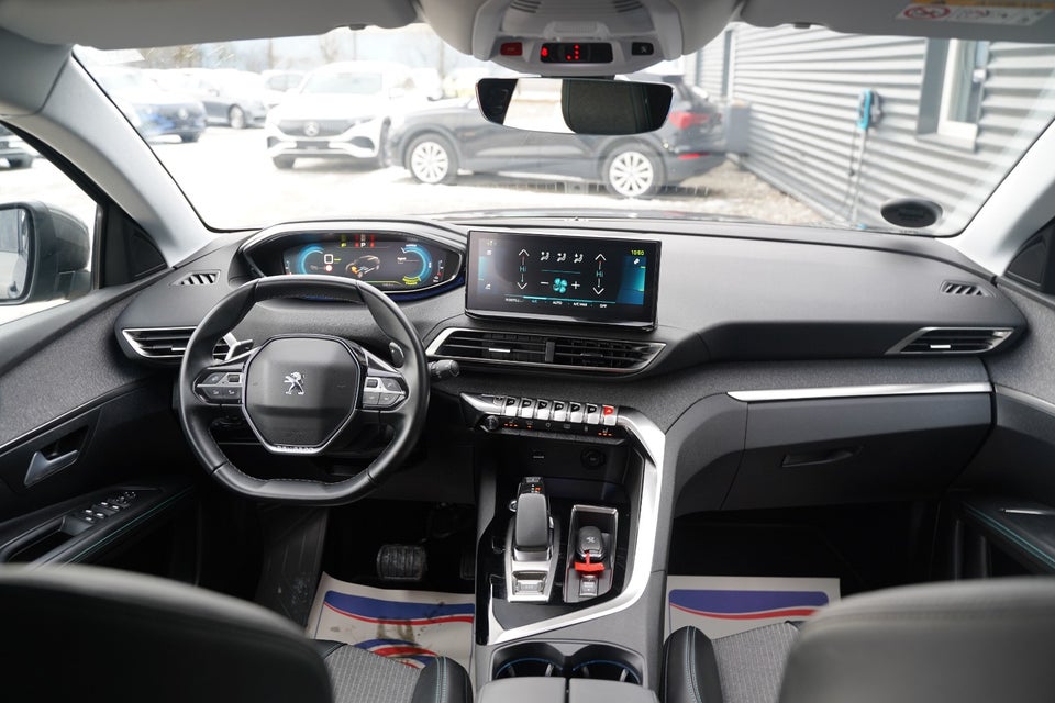 Peugeot 3008 1,6 Hybrid Selection Sport EAT8 5d