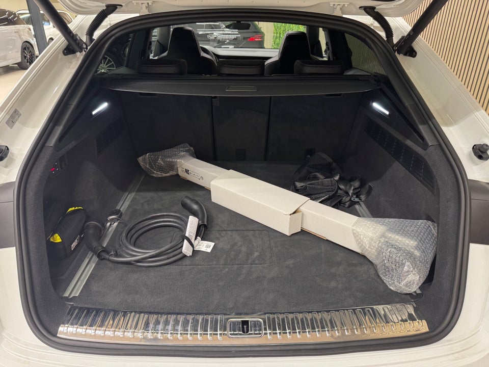 Audi Q8 60 TFSie S-line Edition quattro Tiptr. 5d