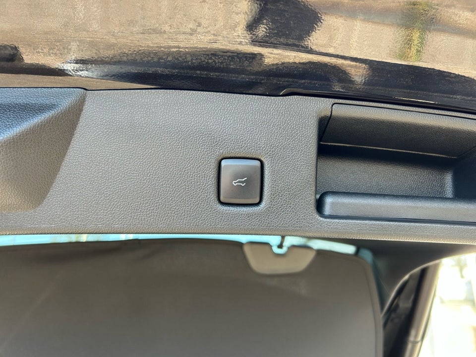 Ford Kuga 2,5 PHEV ST-Line X CVT 5d