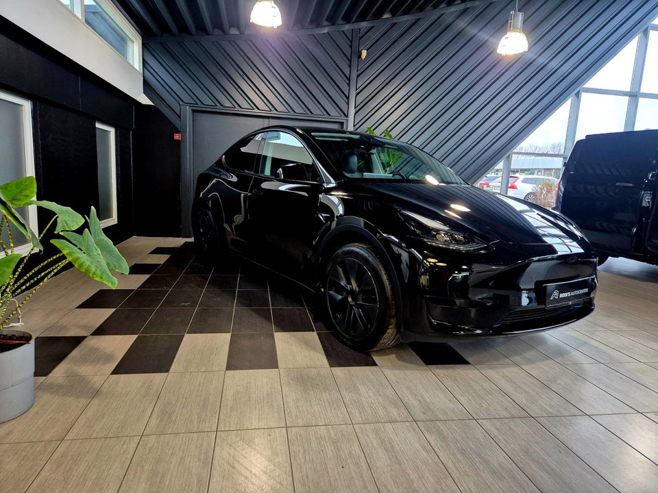 Tesla Model Y Long Range RWD 5d