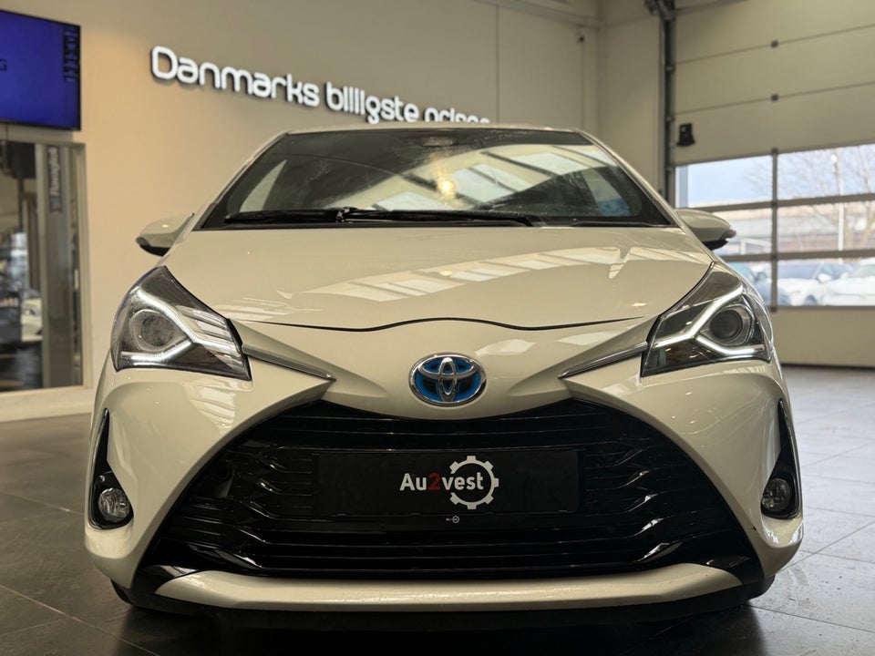 Toyota Yaris 1,5 Hybrid H3 Premium e-CVT 5d