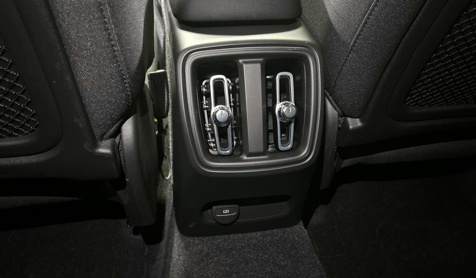 Volvo XC40 P6 ReCharge Core 5d