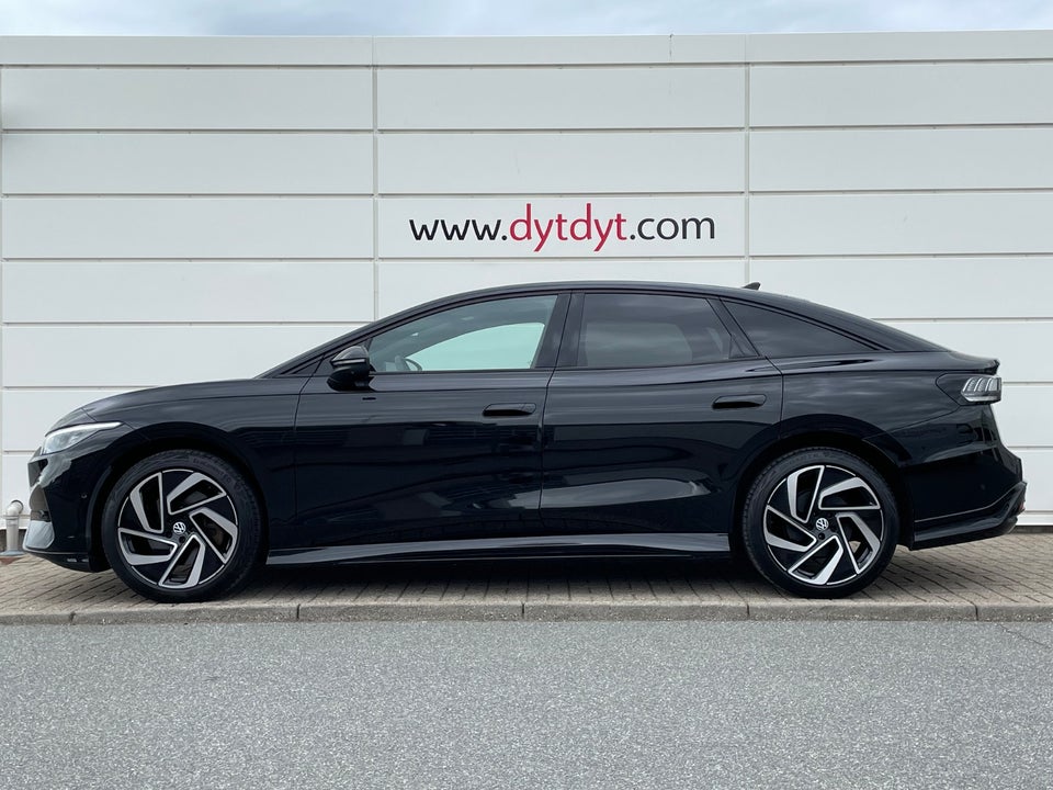 VW ID.7 77 Black Style 5d