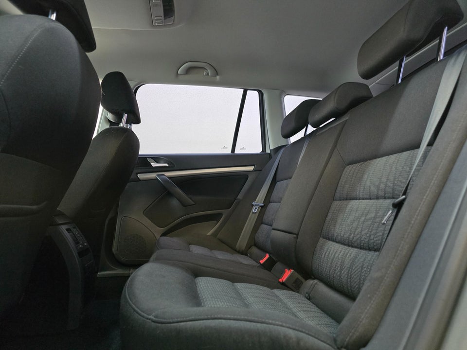Skoda Octavia 1,4 TSi 122 Elegance Combi 5d