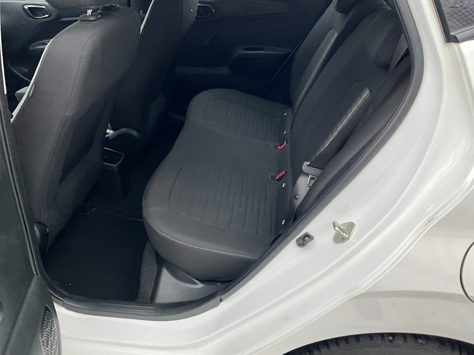 Hyundai i10 1,0 MPi Advanced AMT 5d