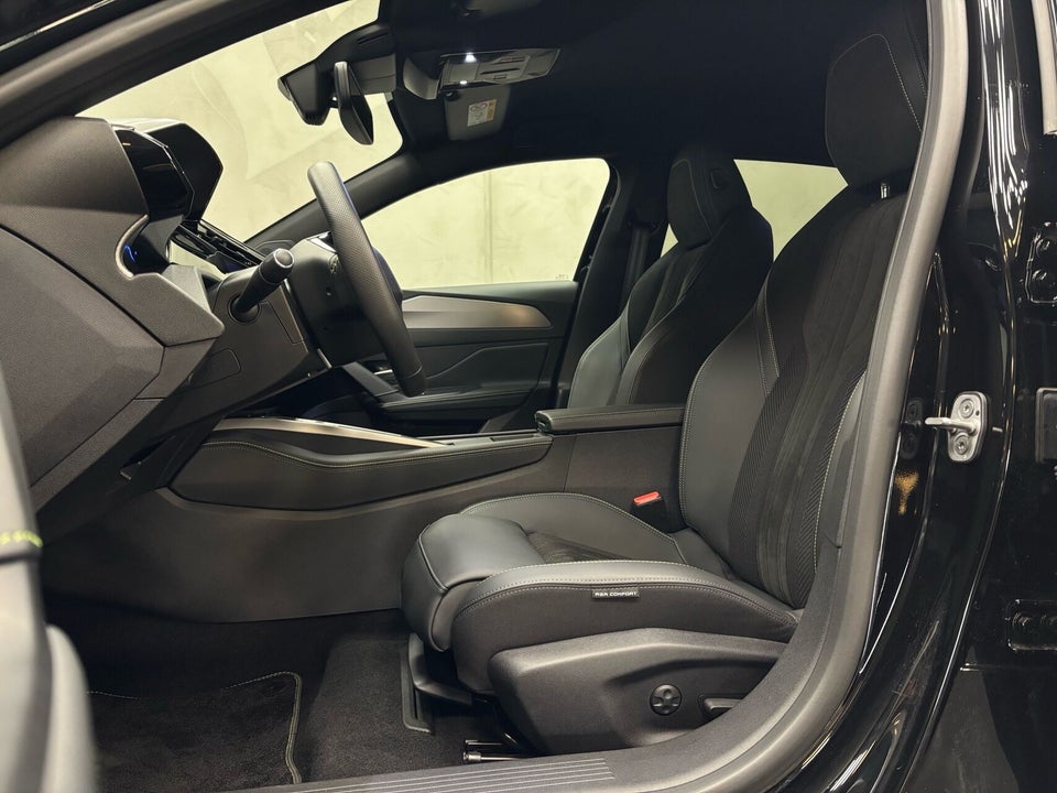 Peugeot e-308 54 GT 5d