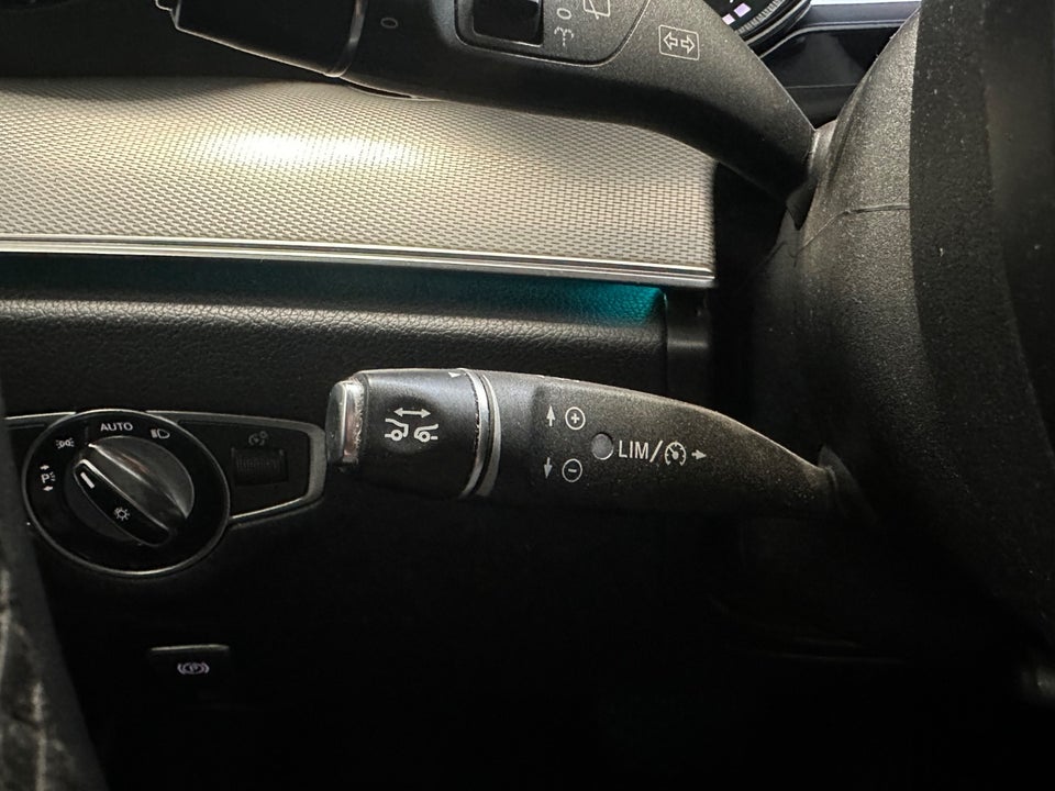 Mercedes E220 d 2,0 Avantgarde stc. aut. 5d