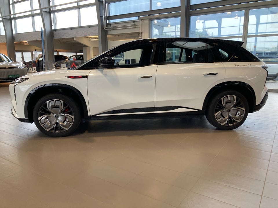 Hongqi EHS7 111 Exclusive 5d
