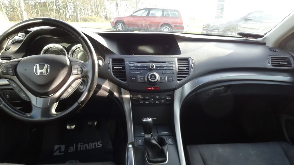 Honda Accord 2,2 i-DTEC Lifestyle Tourer 5d