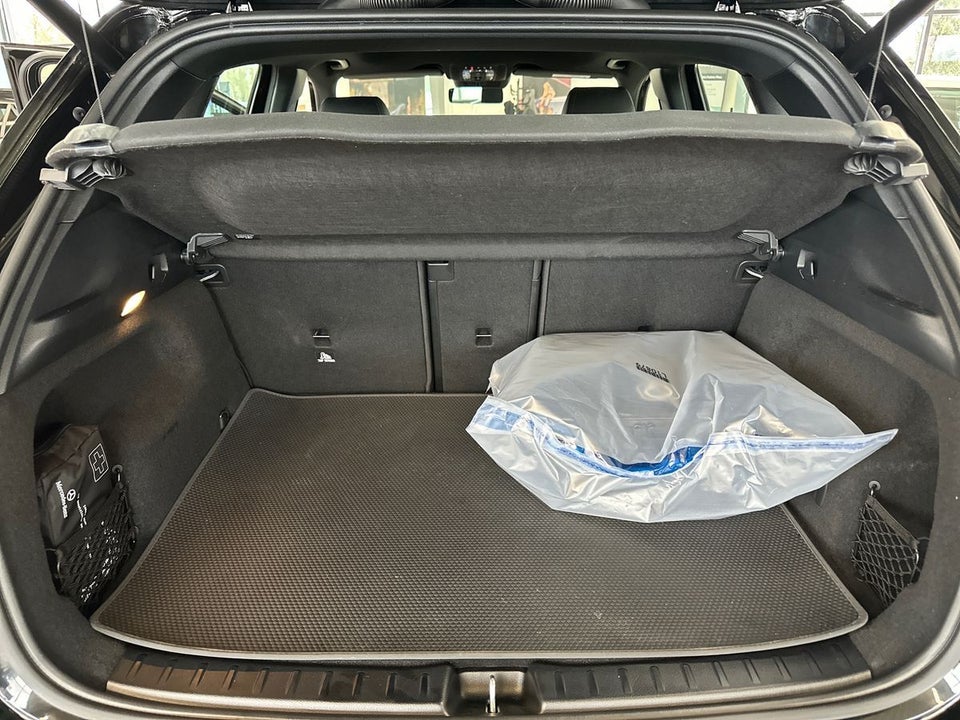 Mercedes EQA250+ Progressive Advance 5d