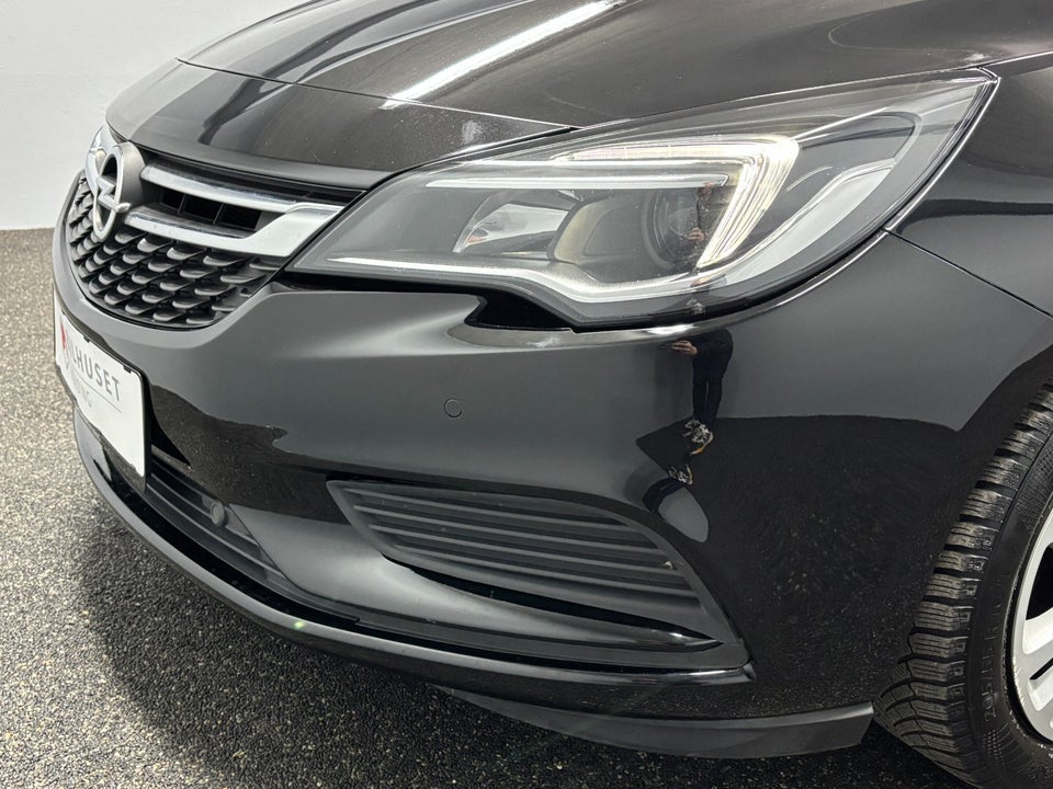 Opel Astra 1,6 CDTi 136 Enjoy Sports Tourer 5d