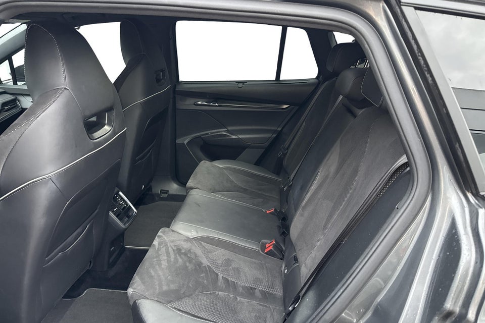 Skoda Enyaq 80x iV Sportline 5d