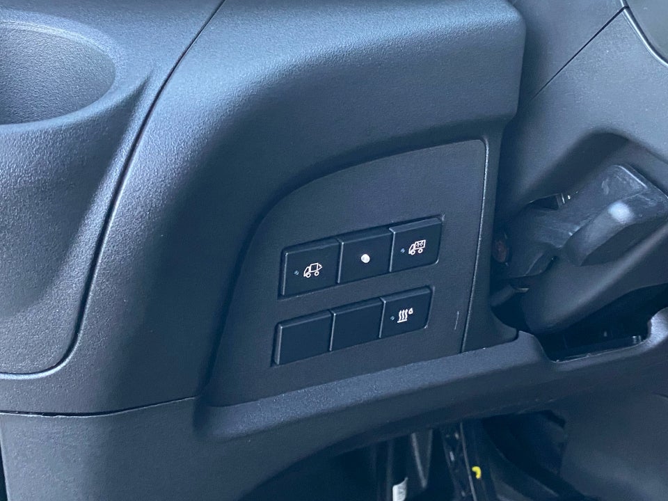 Iveco Daily 3,0 35S18 4100mm Box m/lift AG8