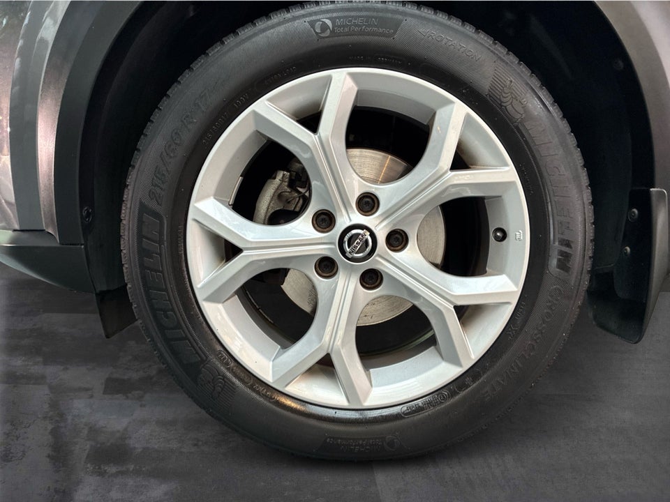 Nissan Juke 1,0 Dig-T 117 Tekna 5d