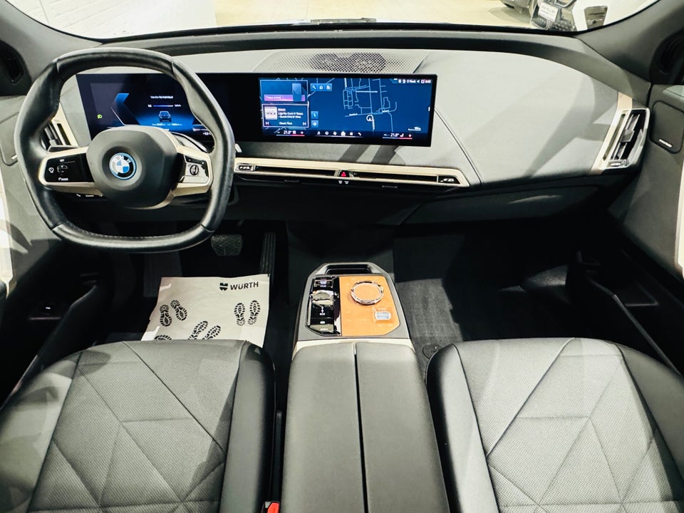 BMW iX xDrive40 Supercharged 5d