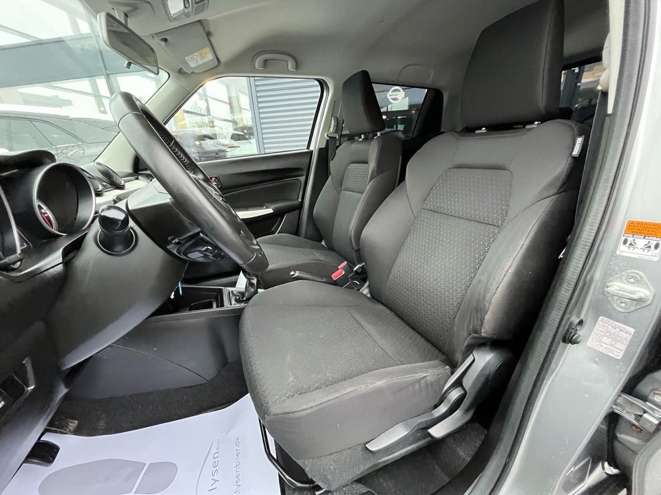 Suzuki Swift 1,2 Dualjet Club 5d