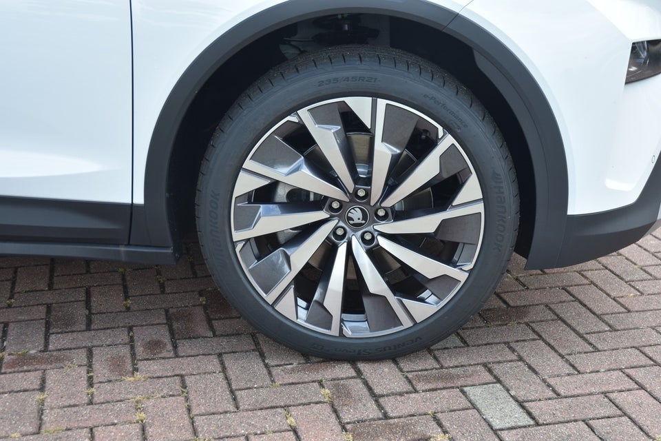 Skoda Elroq 85 iV Lodge 5d