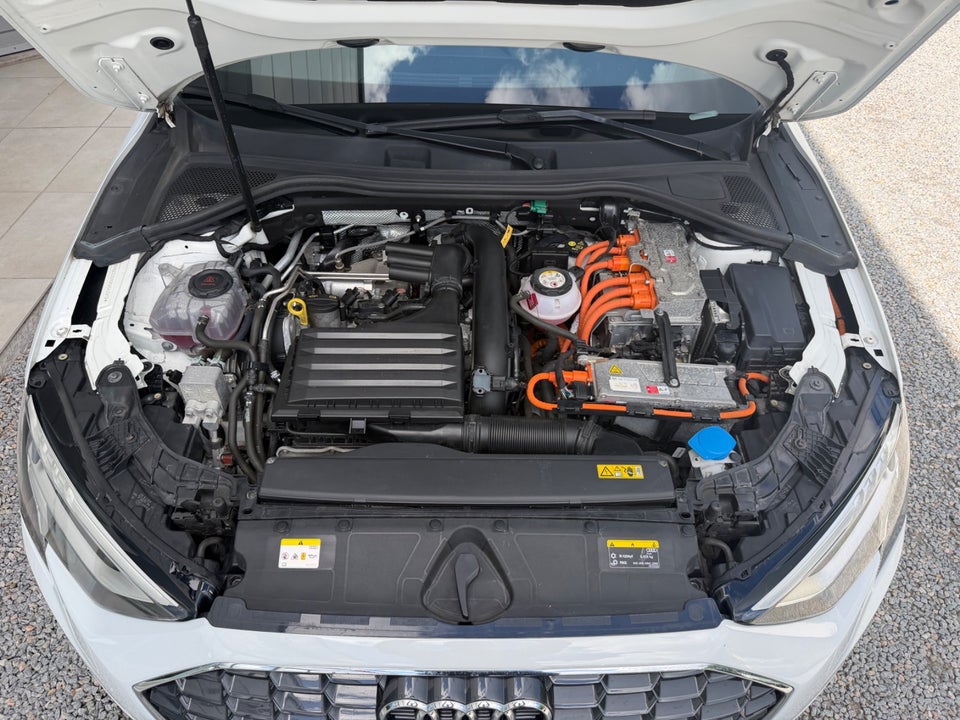 Audi A3 40 TFSi e Prestige Sportback S-tr. 5d