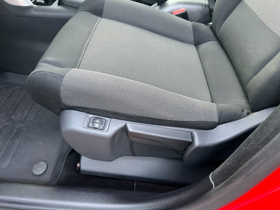 Citroën C3 Aircross 1,6 BlueHDi 100 Iconic 5d