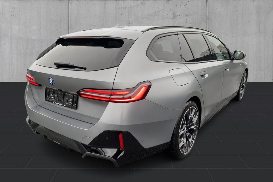 BMW i5 eDrive40 M-Sport Pro 4d