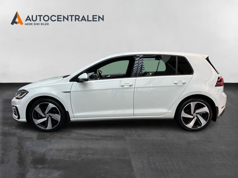 VW Golf VII 1,4 GTE DSG 5d