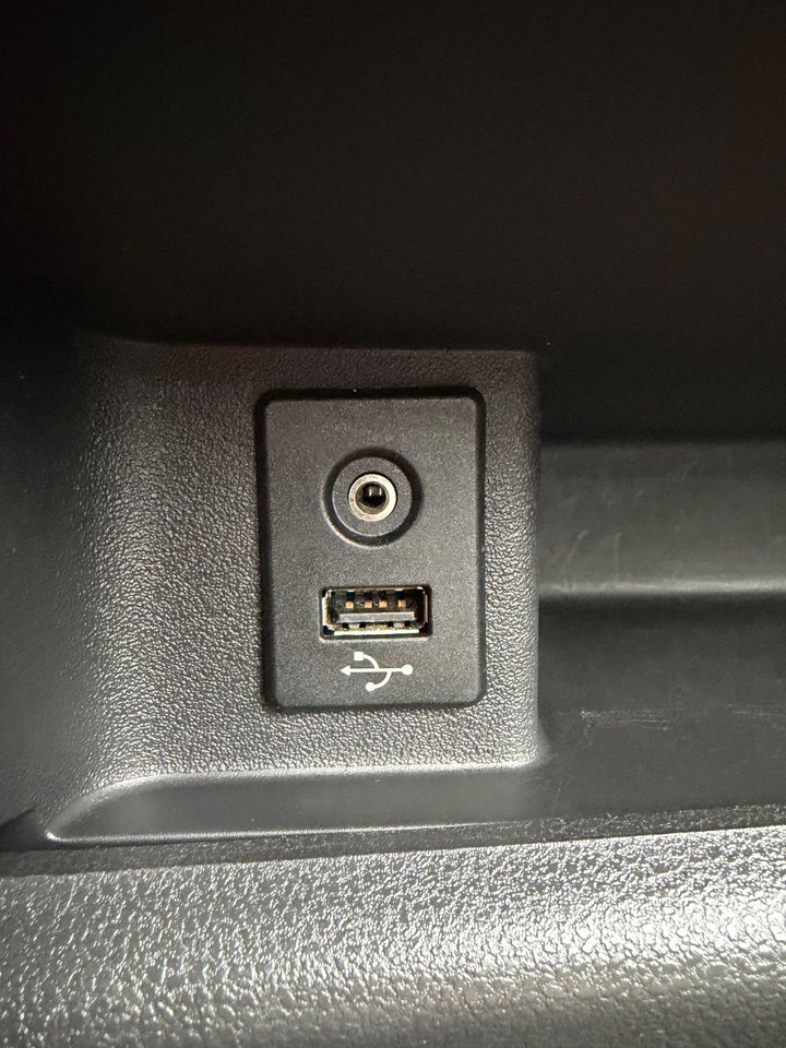 Nissan Micra 1,2 Acenta CVT 5d