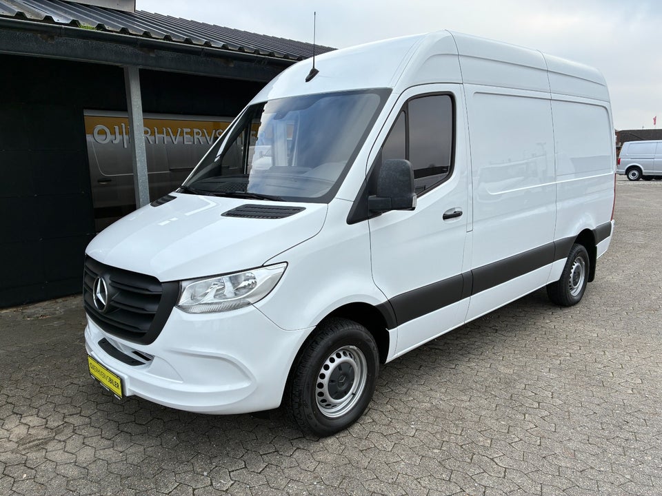 Mercedes Sprinter 317 2,0 CDi A2 Kassevogn aut. RWD