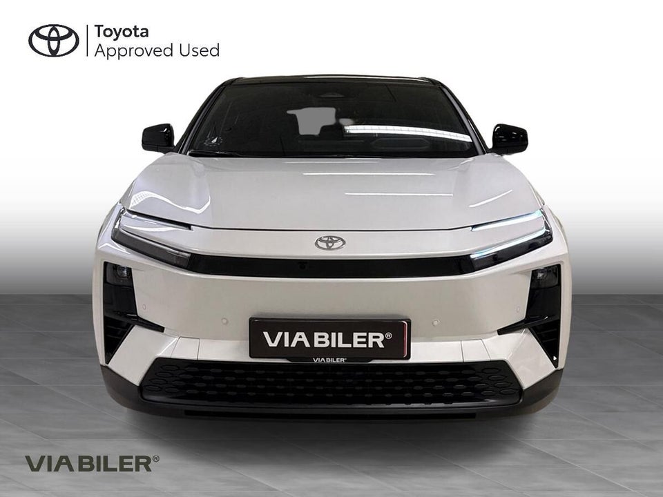 Toyota C-HR+ 77 Executive AWD 5d