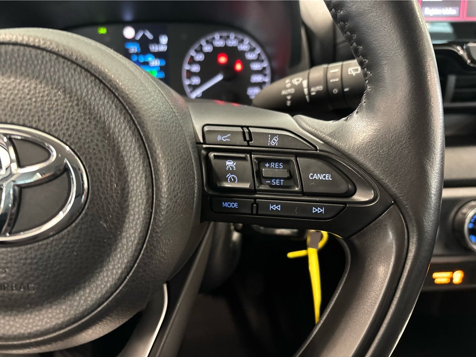 Toyota Yaris 1,5 Active 5d