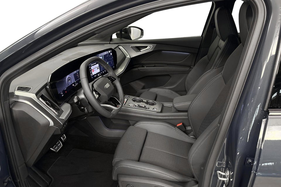 Audi Q4 e-tron performance 5d