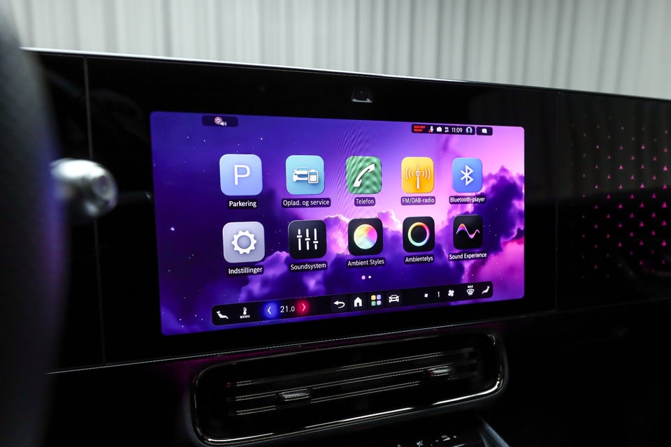 Mercedes CLA250+ electric AMG Advance Plus 4d
