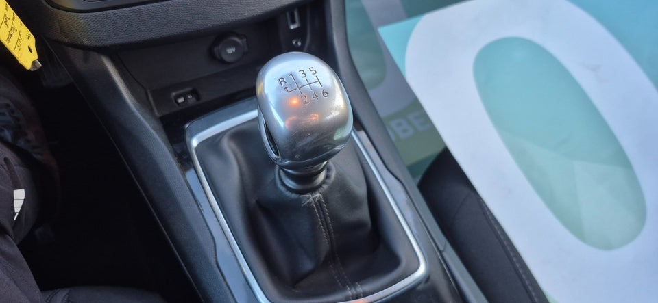 Peugeot 308 1,6 BlueHDi 120 Active SW 5d