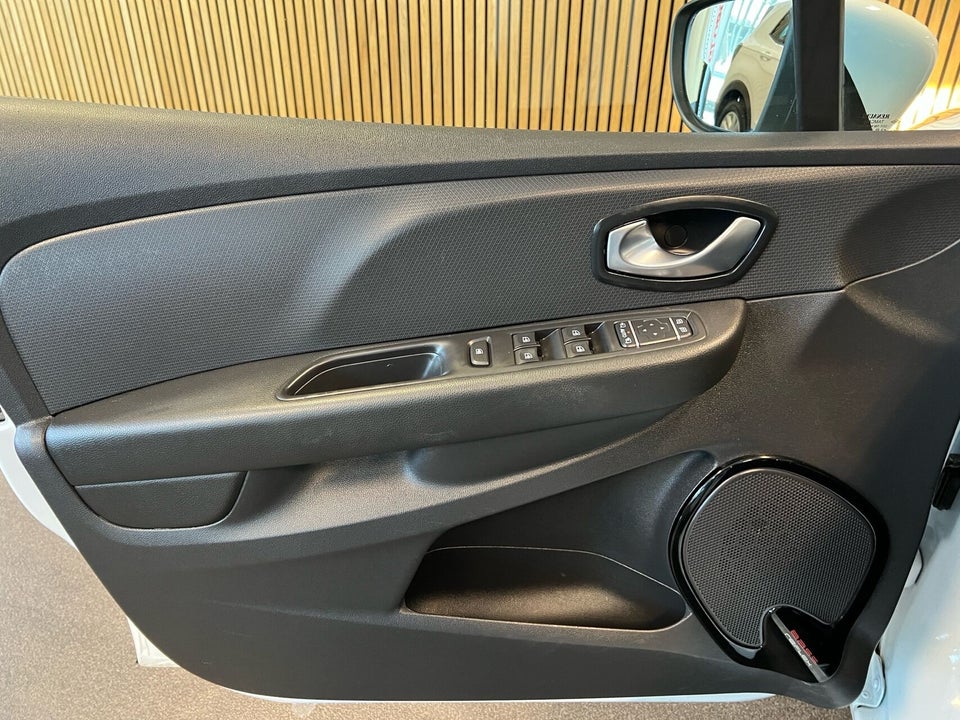 Renault Clio IV 0,9 TCe 90 Zen Sport Tourer 5d