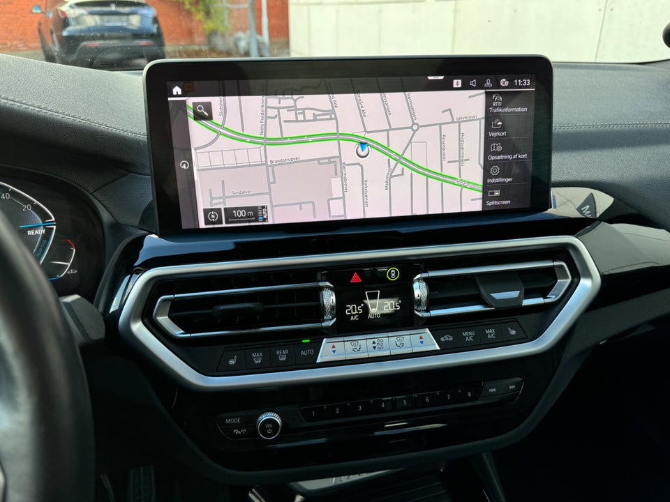 BMW iX3 Charged 5d