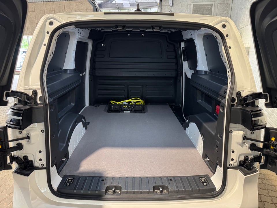 VW ID.Buzz 77 Cargo Pro