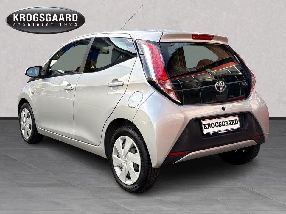 Toyota Aygo 1,0 VVT-i x-play x-shift 5d