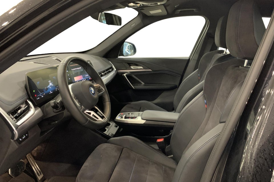 BMW iX1 eDrive20 M-Sport 5d