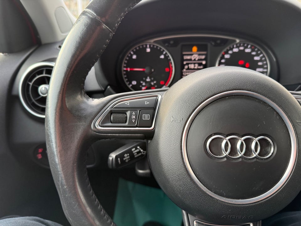 Audi A1 1,6 TDi 105 Ambition Sportback 5d