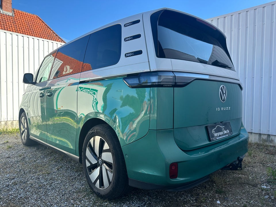 VW ID. Buzz 77 Pro SWB 5d