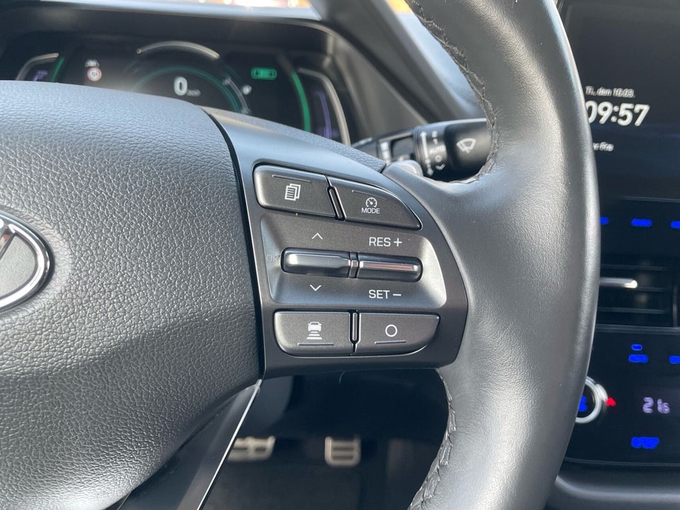 Hyundai Ioniq 40 EV Premium 5d