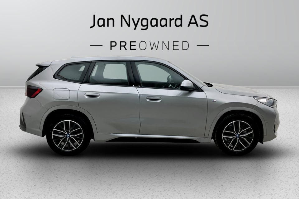 BMW iX1 eDrive20 M-Sport 5d