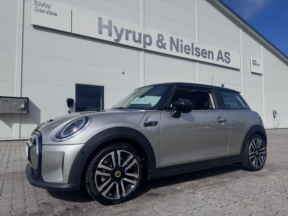 MINI Cooper SE Edition Premium Plus 3d