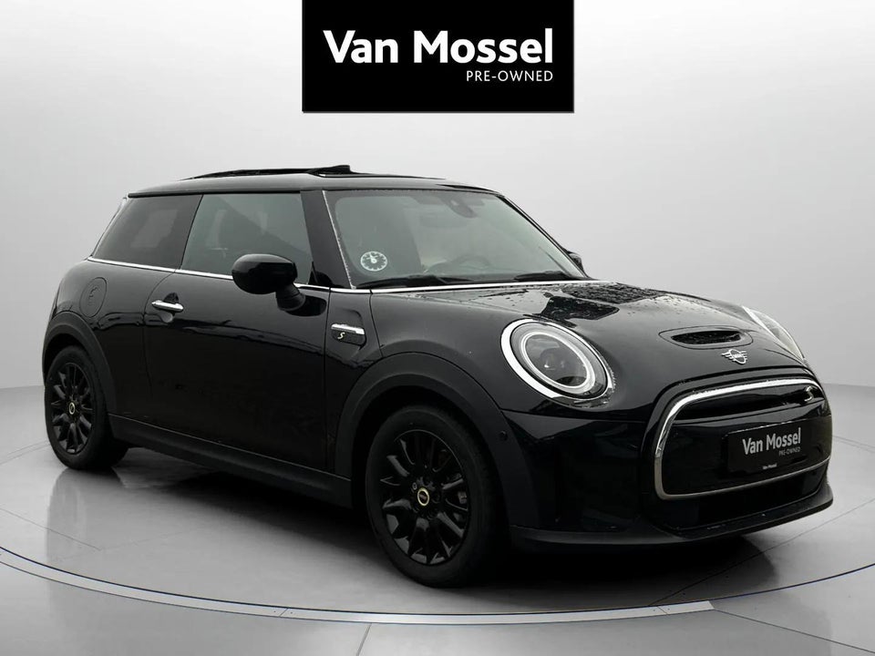 MINI Cooper SE Classic Trim 3d
