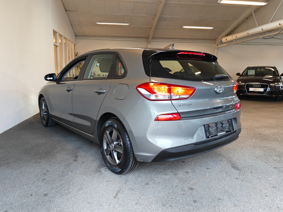 Hyundai i30 1,0 T-GDi Life 5d