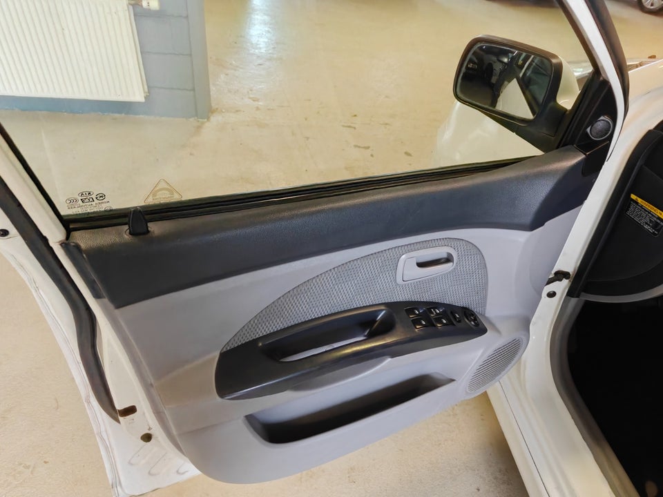 Kia Picanto 1,1 EX 5d