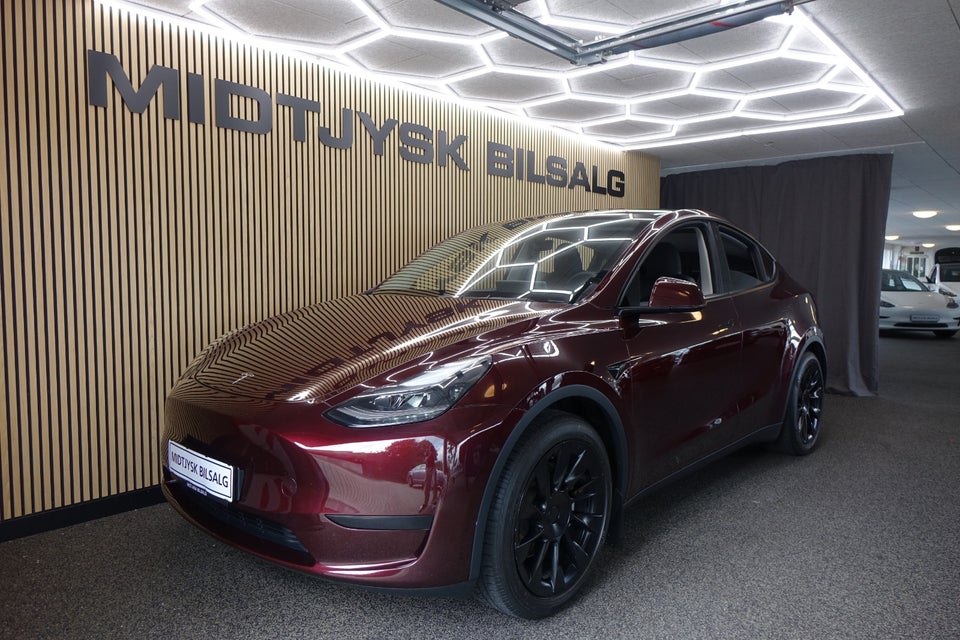 Tesla Model Y RWD 5d