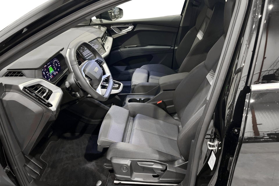 Audi Q4 e-tron 45 Progress 5d